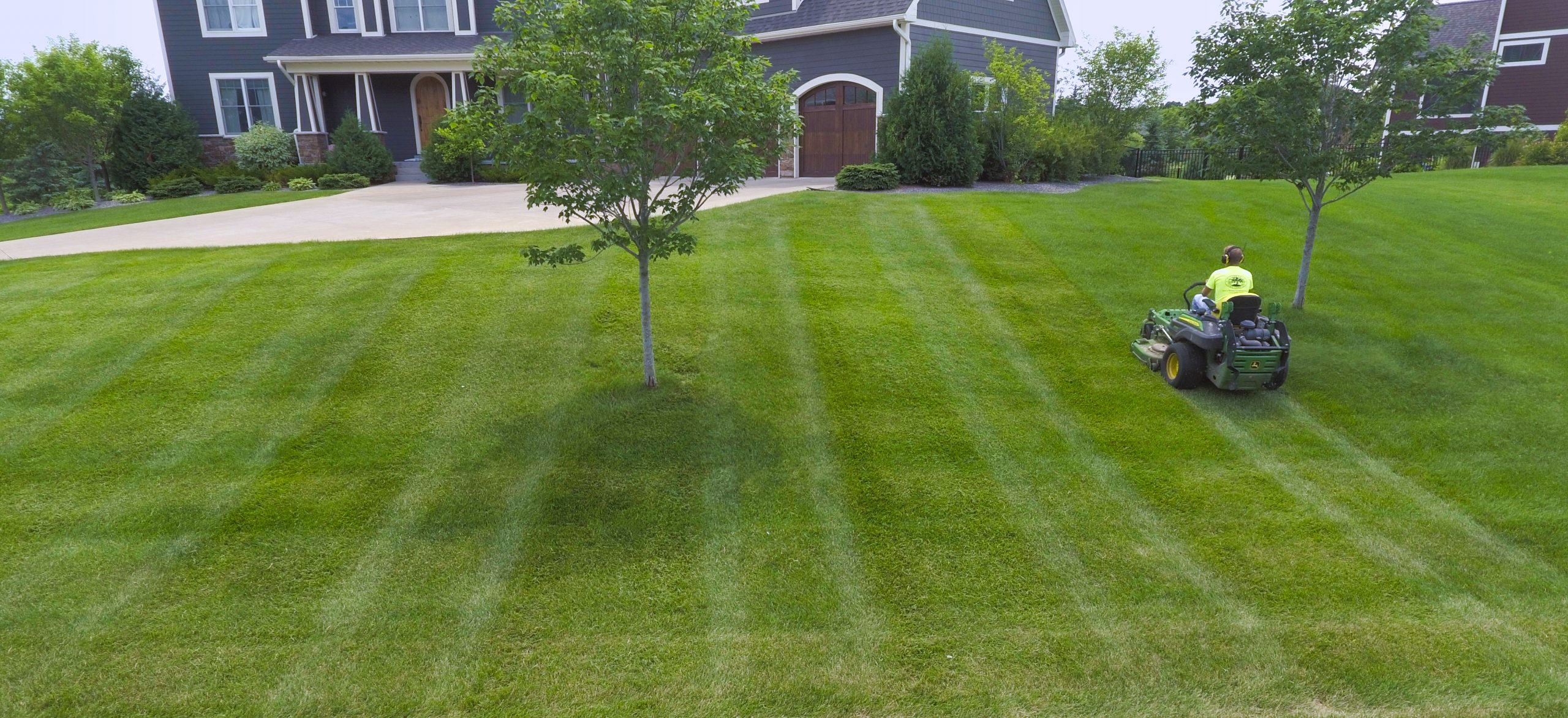 FitzgeraldLawnCare-12-scaled (1)